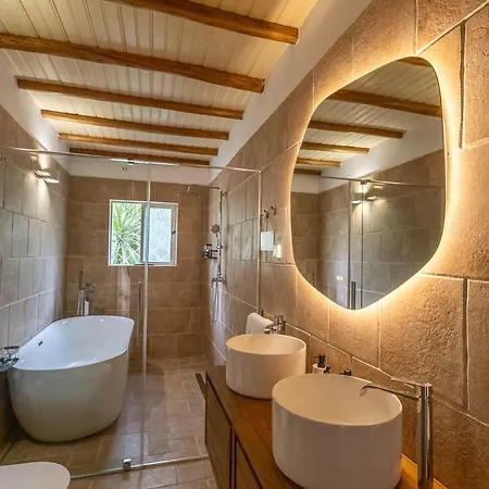 Летний дом Splendid Penina Retreat *
