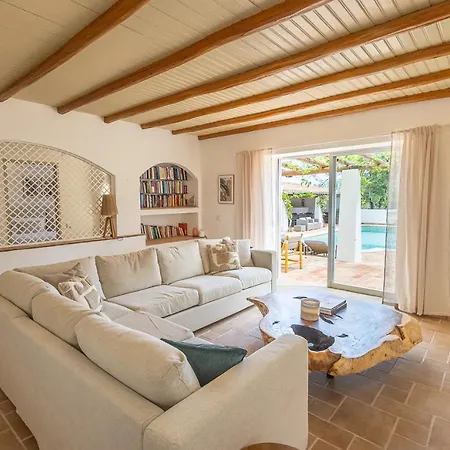 Splendid Penina Retreat Holiday home *